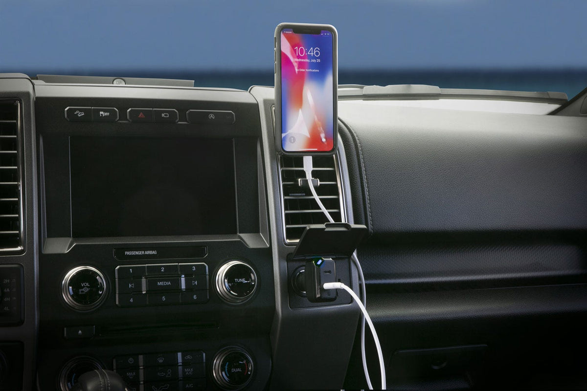 iphone charging via Scosche dual port car charger