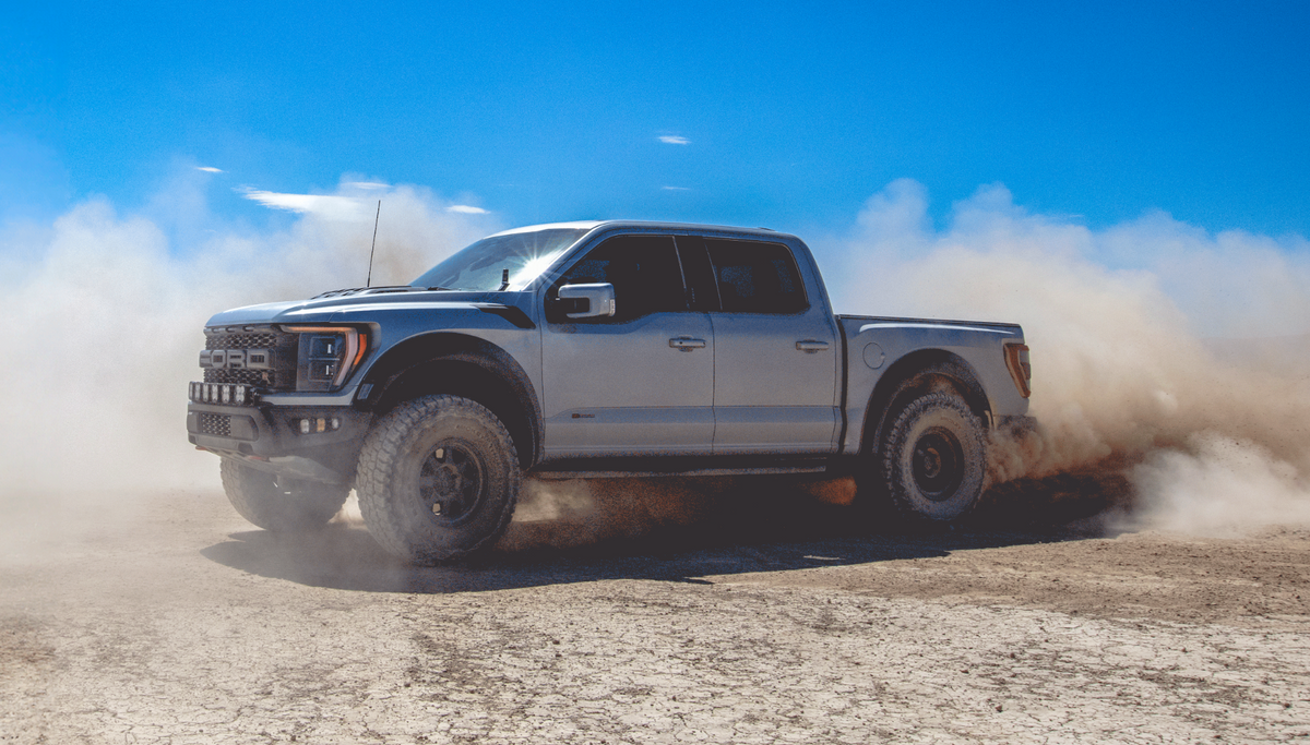Ford_F150_Raptor_Dustcloud