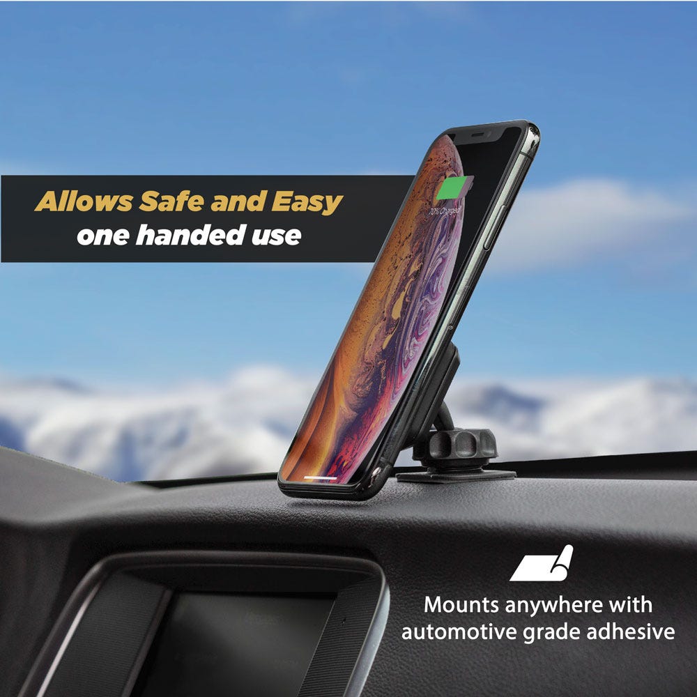 Magnetic Dash Mount in Vehicle with Phone
