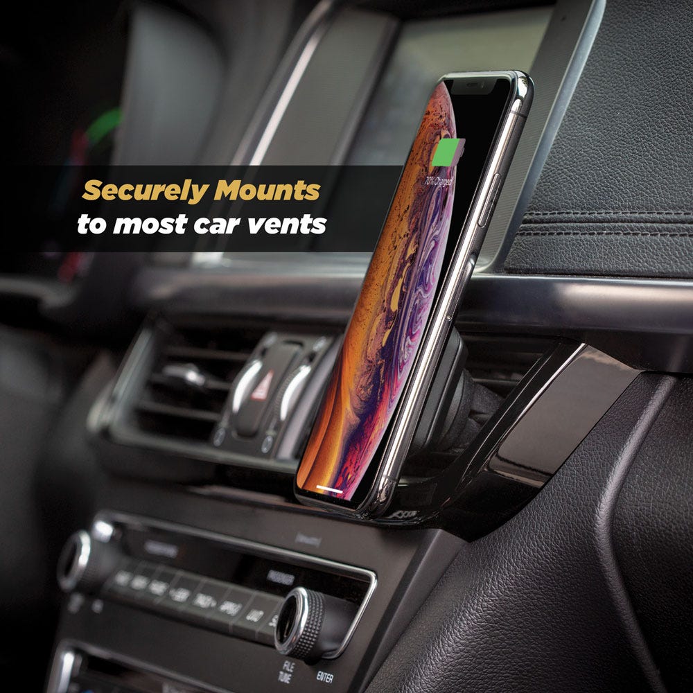 Magnetic Vent Mount in Vehicle with Phone