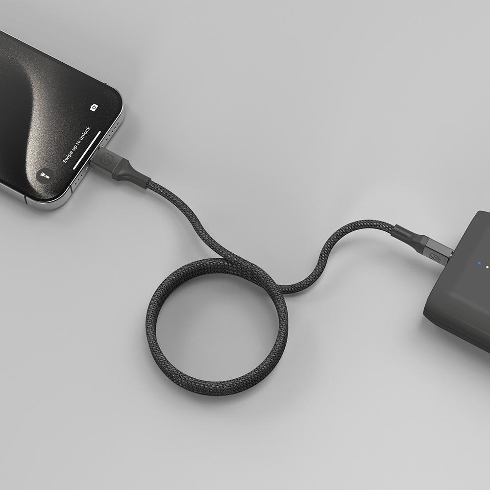 USB-C to USB-C 60Watt 6 Ft. Magnetic Braided Charging Cable charging phone via power bank